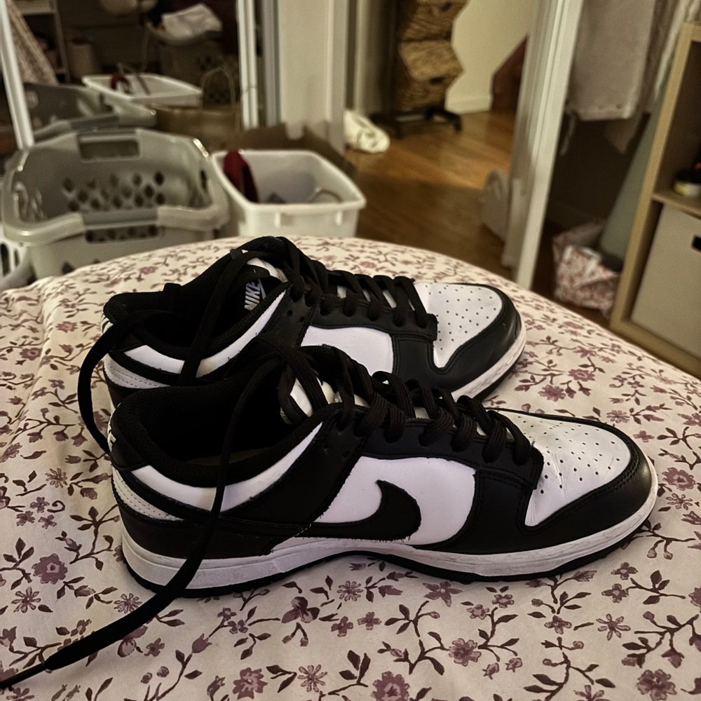Nike dunk low pandas women